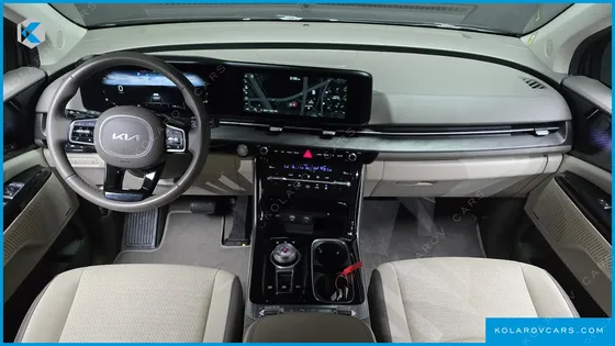 KIA CARNIVAL GASOLINE 11-SEATER SIGNATURE