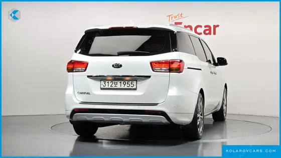 KIA CARNIVAL 9-SEATER NOBLESSE