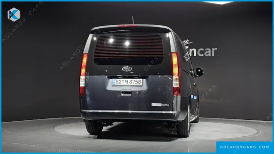 HYUNDAI STARIA CARGO 5-SEATER