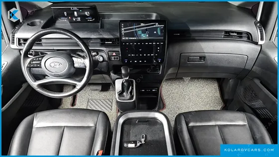 HYUNDAI STARIA CARGO 5-SEATER