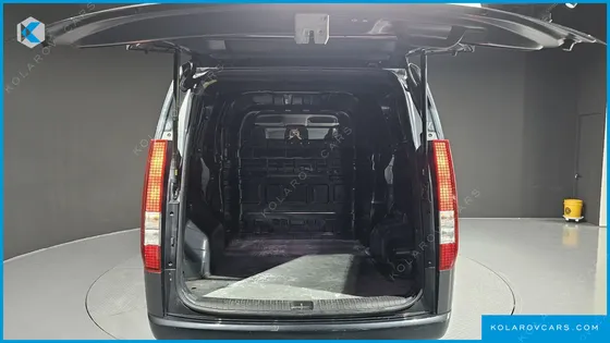 HYUNDAI STARIA CARGO 5-SEATER