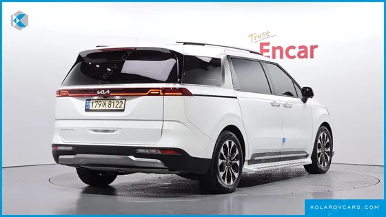 KIA CARNIVAL DIESEL 7-SEATER SIGNATURE