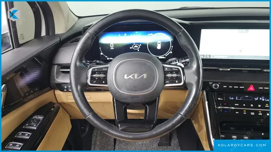 KIA CARNIVAL DIESEL 7-SEATER SIGNATURE