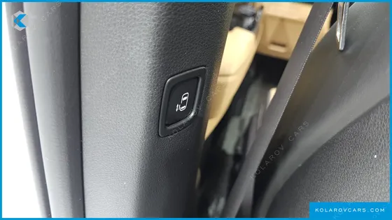 KIA CARNIVAL DIESEL 7-SEATER SIGNATURE
