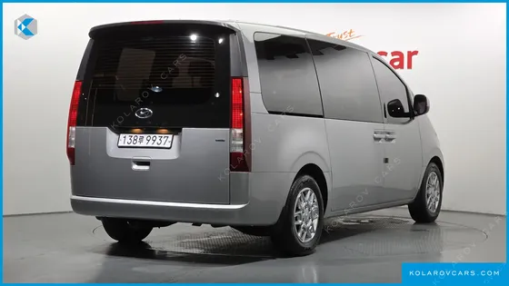 HYUNDAI STARIA 4WD TOURER 9-SEATER