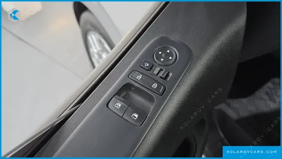 HYUNDAI STARIA 4WD TOURER 9-SEATER
