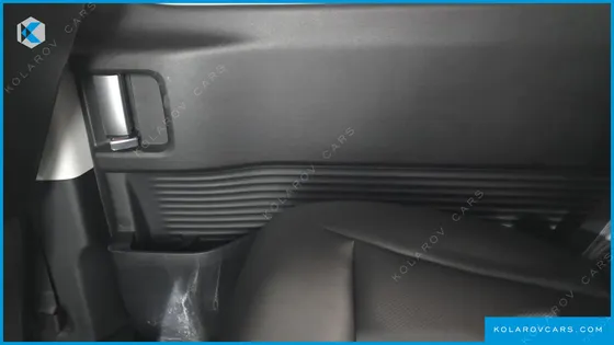 HYUNDAI STARIA 4WD TOURER 9-SEATER