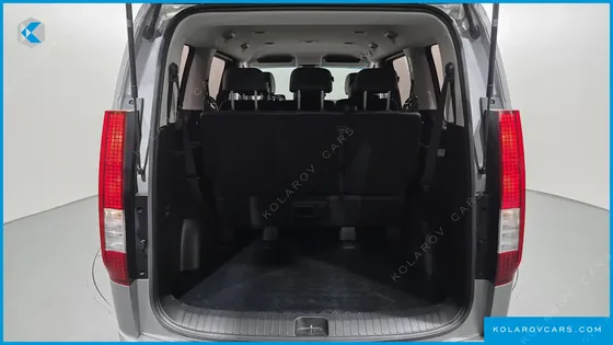 HYUNDAI STARIA 4WD TOURER 9-SEATER