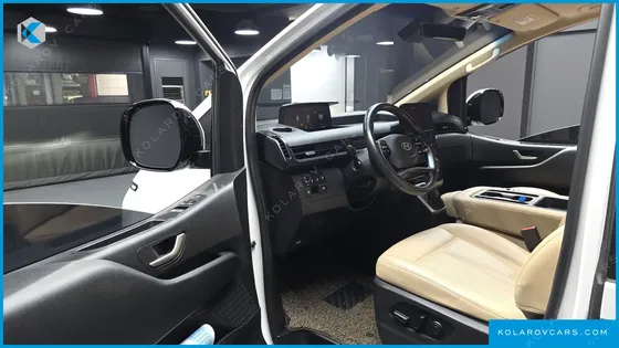 HYUNDAI STARIA 4WD TOURER 9-SEATER