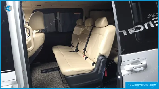 HYUNDAI STARIA 4WD TOURER 9-SEATER