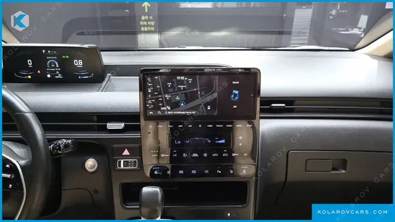 HYUNDAI STARIA 4WD TOURER 9-SEATER