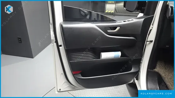 HYUNDAI STARIA 4WD TOURER 9-SEATER