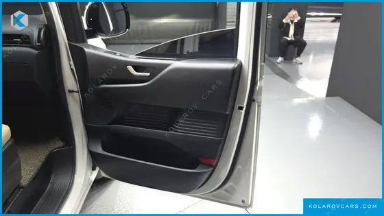 HYUNDAI STARIA 4WD TOURER 9-SEATER