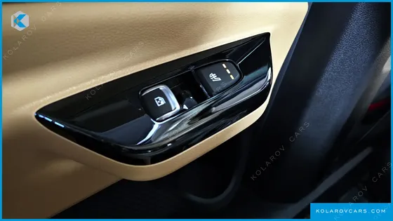 KIA CARNIVAL DIESEL 9-SEATER NOBLESSE