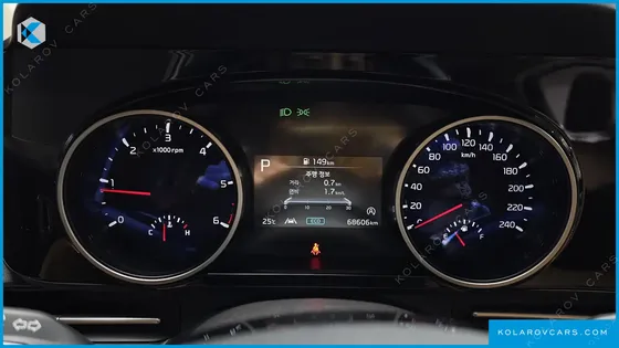 KIA CARNIVAL DIESEL 9-SEATER NOBLESSE