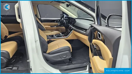 KIA CARNIVAL DIESEL 9-SEATER NOBLESSE