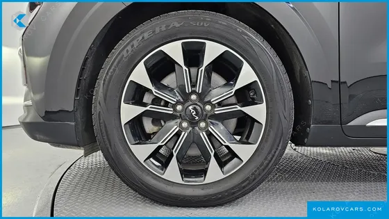 KIA CARNIVAL DIESEL 9-SEATER NOBLESSE