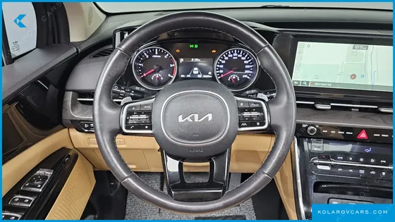 KIA CARNIVAL DIESEL 9-SEATER NOBLESSE