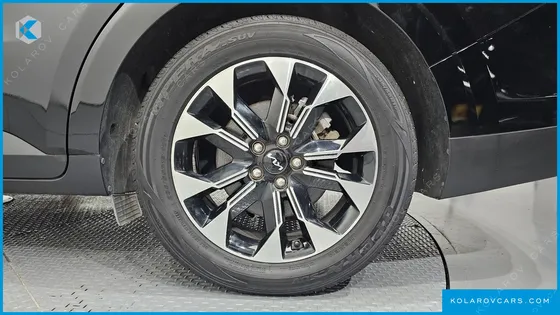 KIA CARNIVAL DIESEL 9-SEATER NOBLESSE