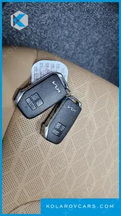 KIA CARNIVAL DIESEL 9-SEATER NOBLESSE