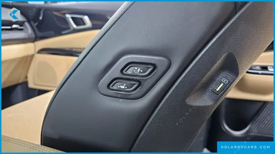 KIA CARNIVAL DIESEL 9-SEATER NOBLESSE