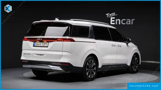 KIA CARNIVAL GASOLINE 9-SEATER NOBLESSE