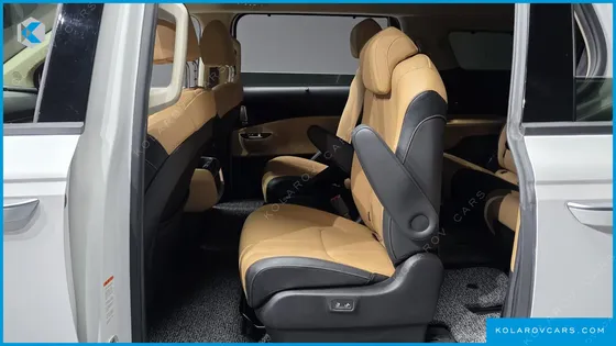 KIA CARNIVAL GASOLINE 9-SEATER NOBLESSE