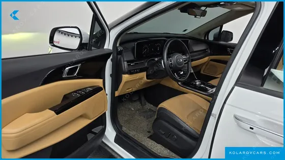 KIA CARNIVAL GASOLINE 7-SEATER NOBLESSE