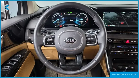 KIA CARNIVAL GASOLINE 7-SEATER NOBLESSE