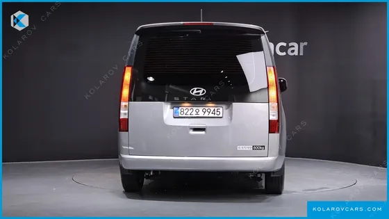 HYUNDAI STARIA L3.5 CARGO 5-SEATER