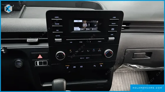 HYUNDAI STARIA L3.5 CARGO 5-SEATER