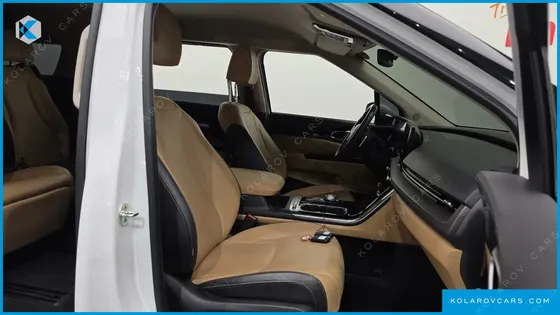 KIA CARNIVAL DIESEL 7-SEATER SIGNATURE