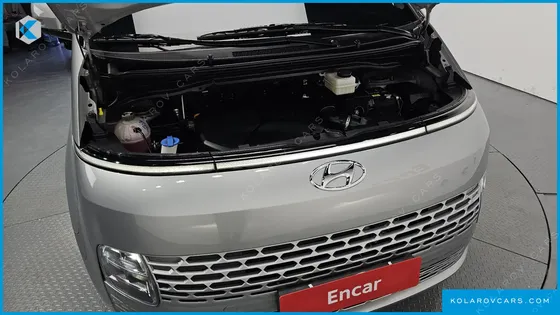 HYUNDAI STARIA CARGO 5-SEATER