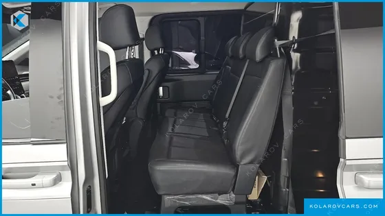 HYUNDAI STARIA CARGO 5-SEATER