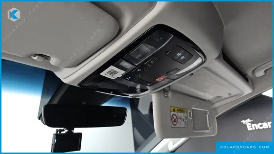HYUNDAI STARIA CARGO 5-SEATER