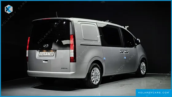 HYUNDAI STARIA CARGO 5-SEATER