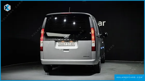 HYUNDAI STARIA CARGO 5-SEATER