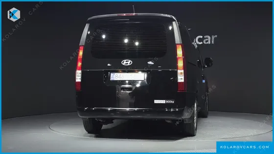 HYUNDAI STARIA CARGO 3-SEATER