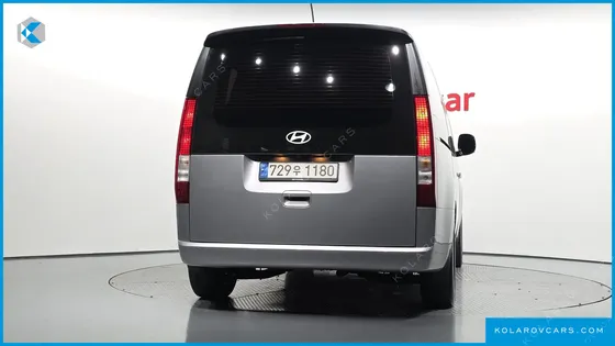 HYUNDAI STARIA 4WD TOURER 11-SEATER