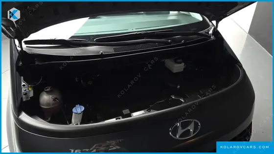 HYUNDAI STARIA TOURER 11-SEATER