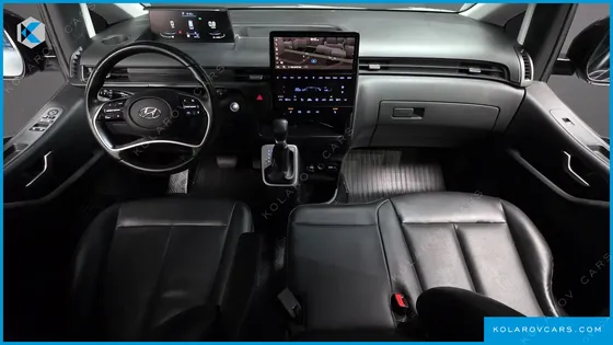 HYUNDAI STARIA TOURER 11-SEATER