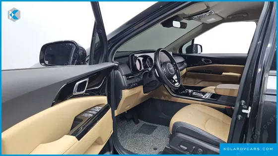 KIA CARNIVAL DIESEL 9-SEATER NOBLESSE