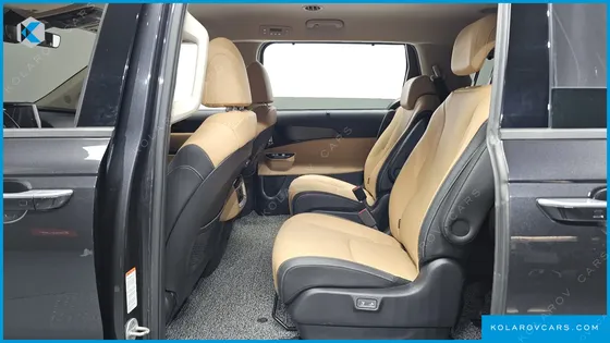 KIA CARNIVAL DIESEL 9-SEATER NOBLESSE