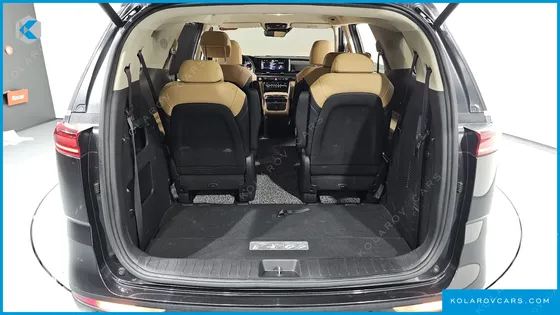 KIA CARNIVAL DIESEL 9-SEATER NOBLESSE