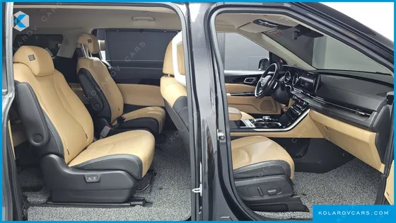 KIA CARNIVAL DIESEL 9-SEATER NOBLESSE