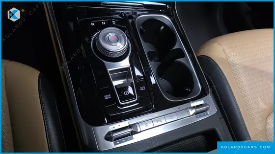 KIA CARNIVAL DIESEL 7-SEATER SIGNATURE