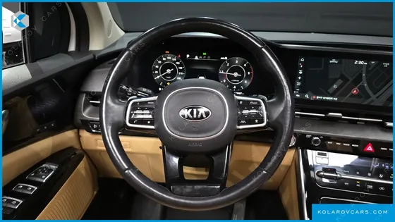 KIA CARNIVAL DIESEL 7-SEATER SIGNATURE