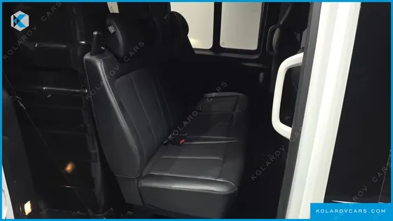 HYUNDAI STARIA CARGO 5-SEATER