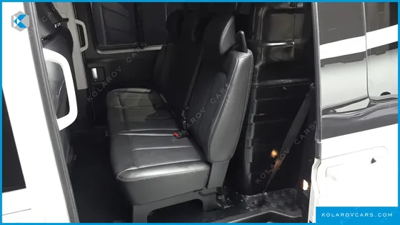 HYUNDAI STARIA CARGO 5-SEATER
