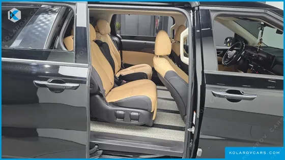 KIA CARNIVAL DIESEL 7-SEATER SIGNATURE